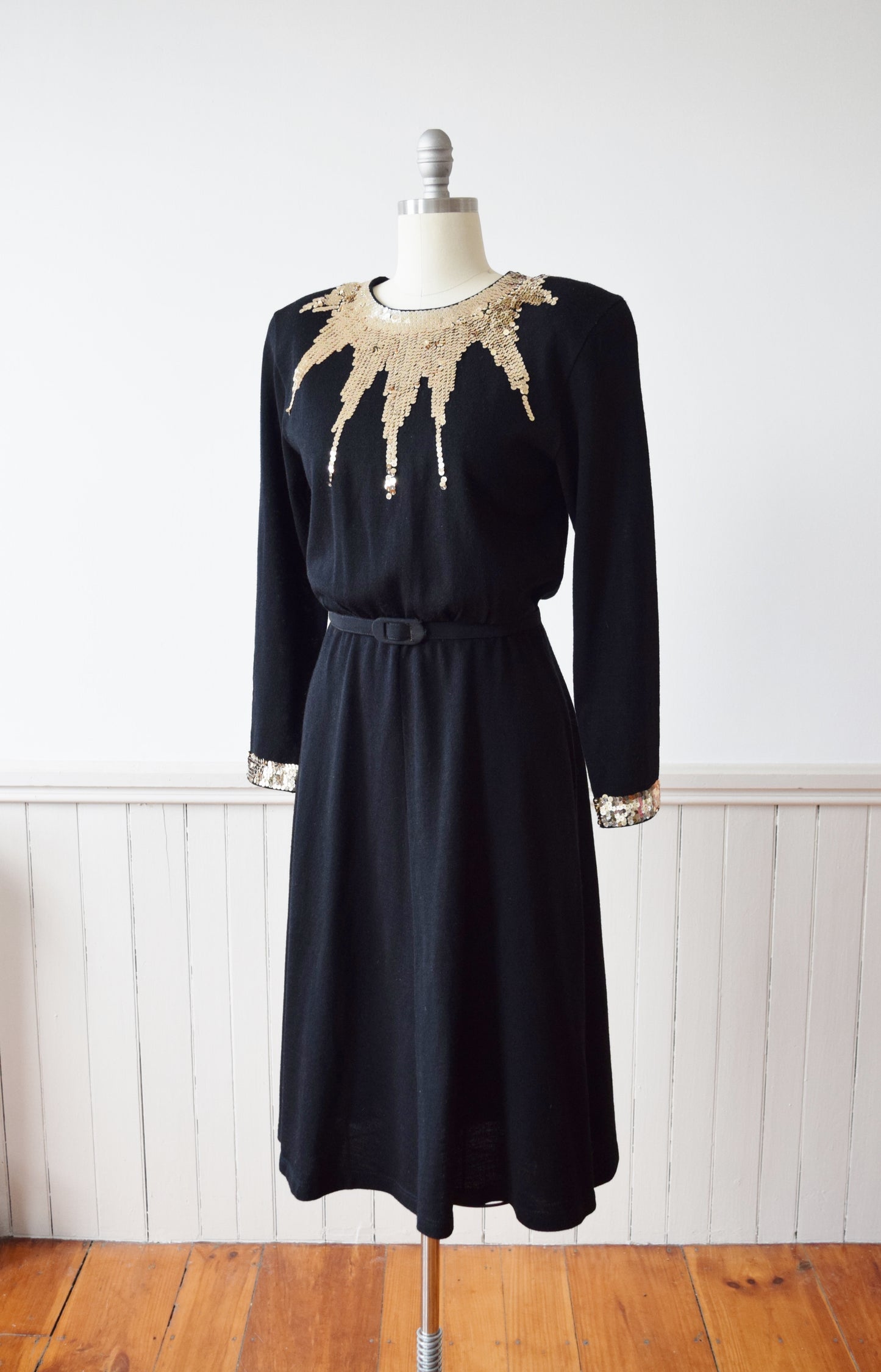 Radiate Light Knit Dress |  L