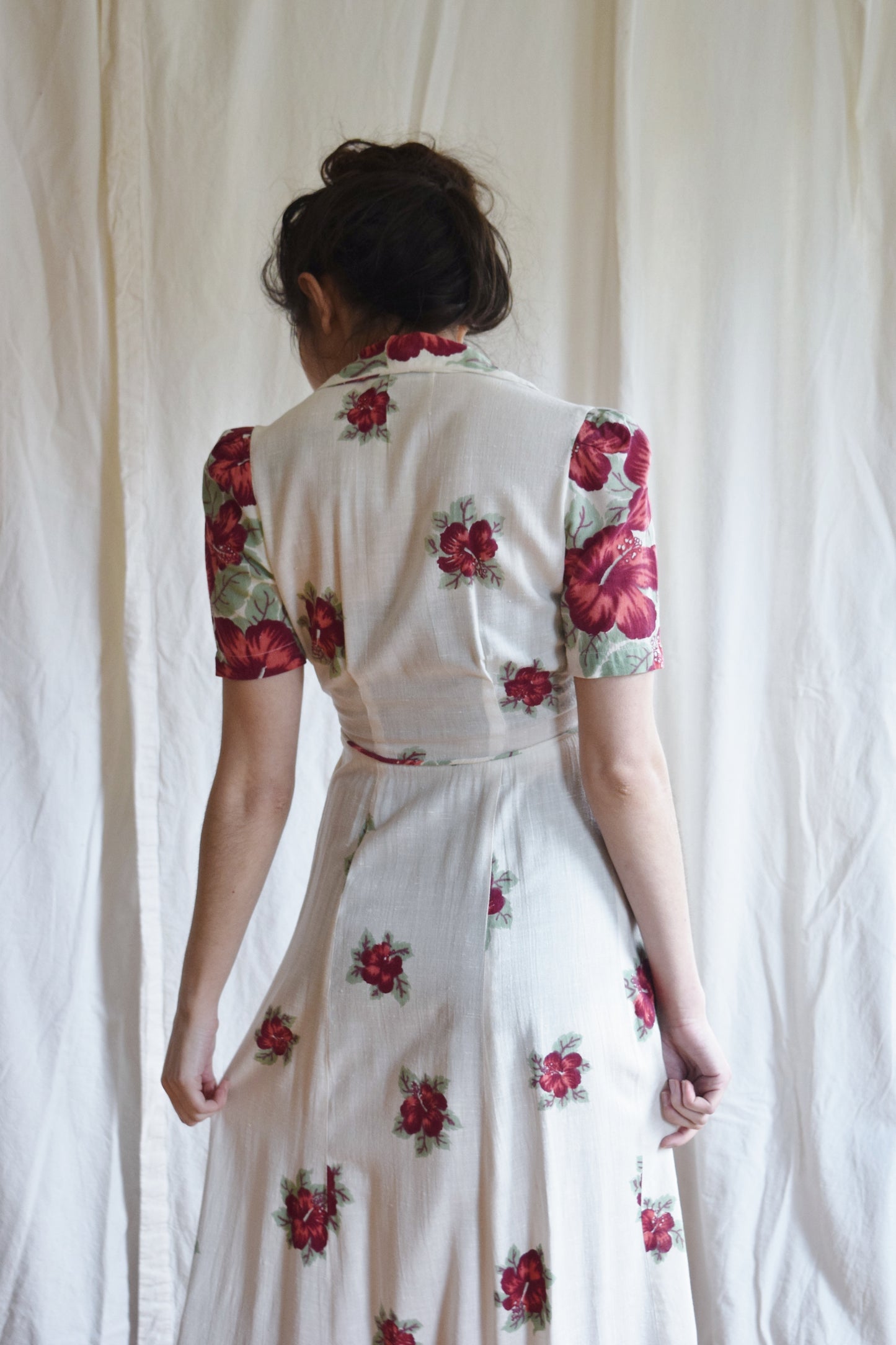 Early 1940s Hawaiian Print Floral Wrap Dress