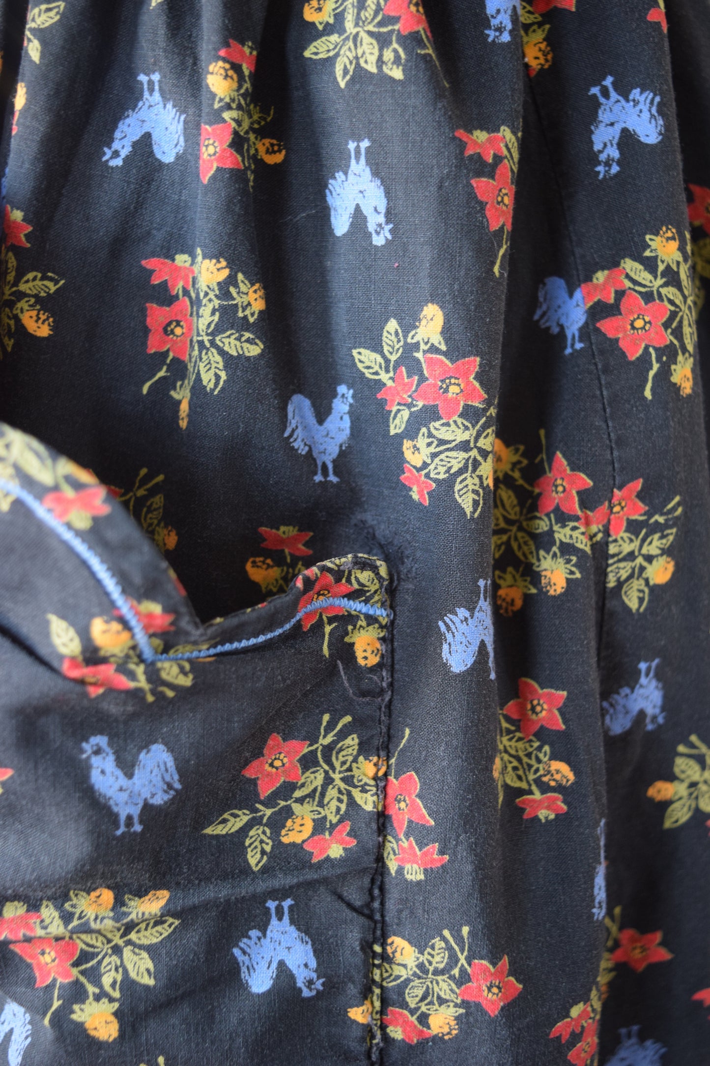 Rooster Print Swirl Wrap Dress | L/XL