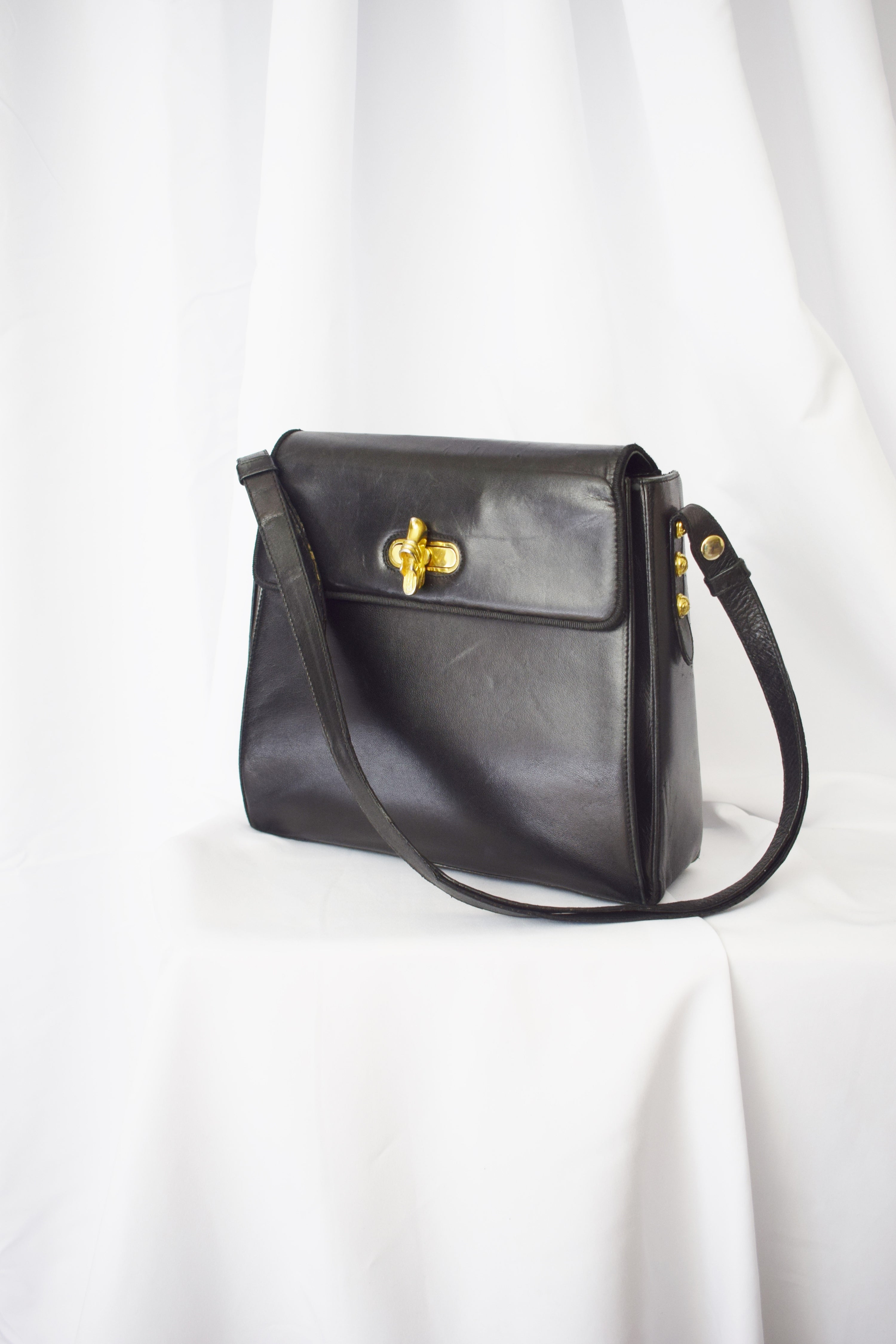 Salvatore Ferragamo Handbags Handbags 2WAY Black Leather Ladies Salvat –  Timeless Vintage